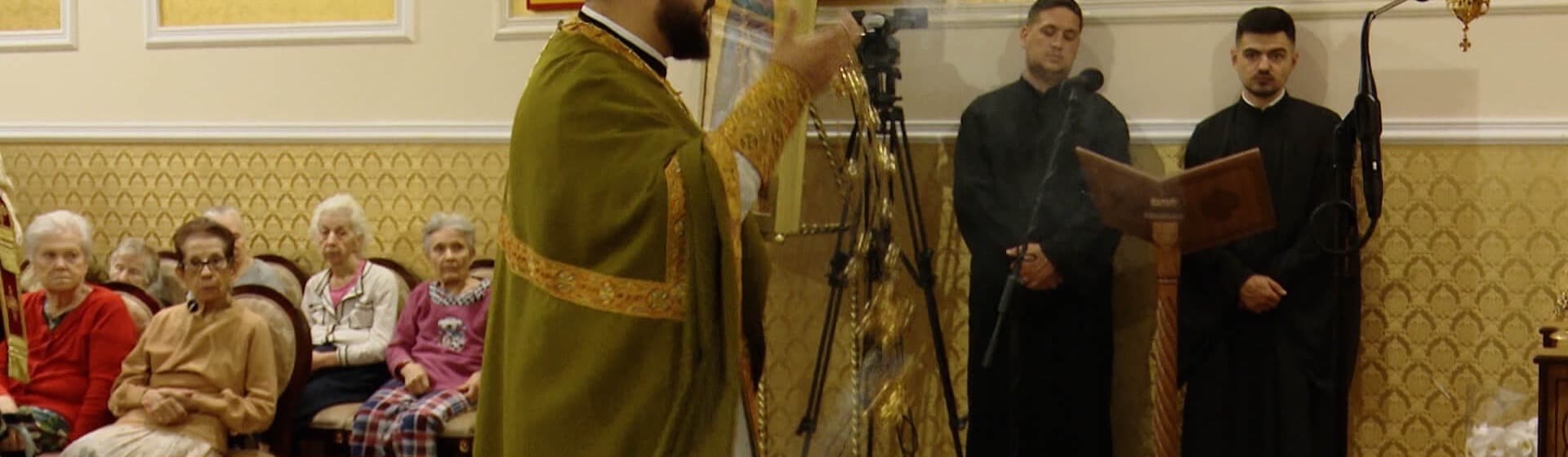 Sfânta Liturghie în capela Luxab