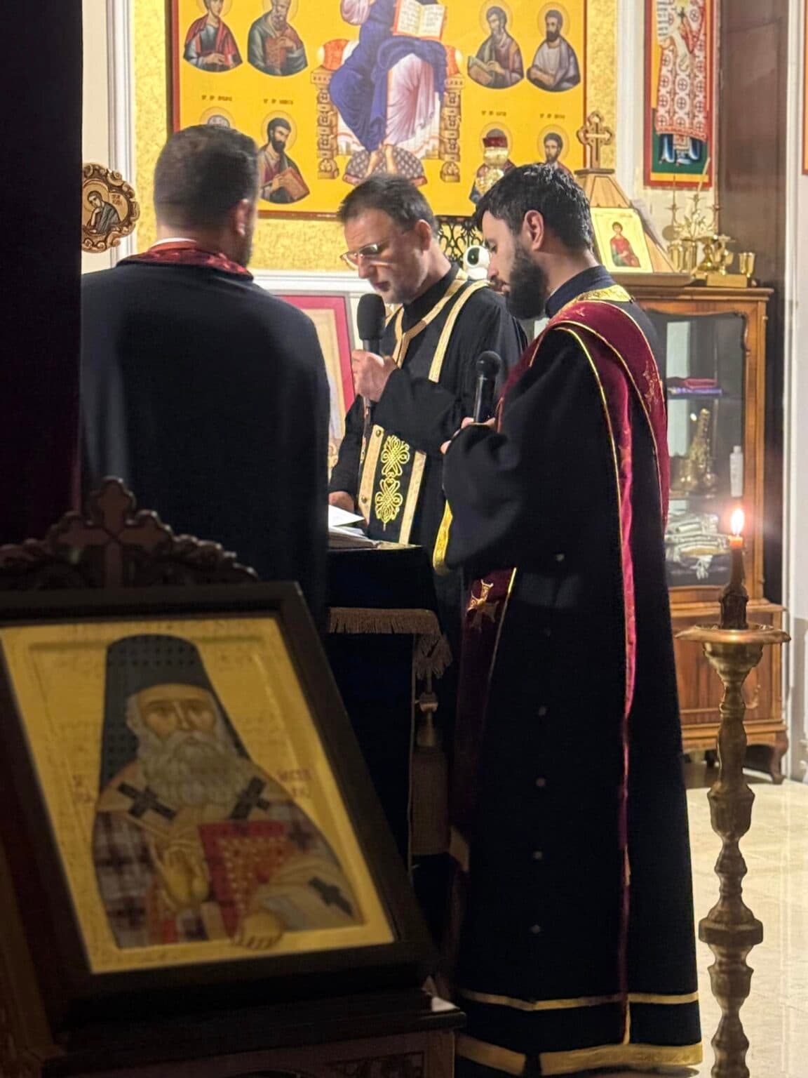 Sobor de preoți în capela Luxab
